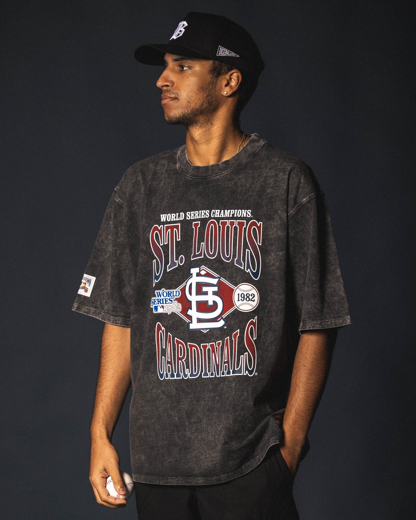 World Series 1982 Vintage Relaxed Fit T-Shirt (Black Acid Wash