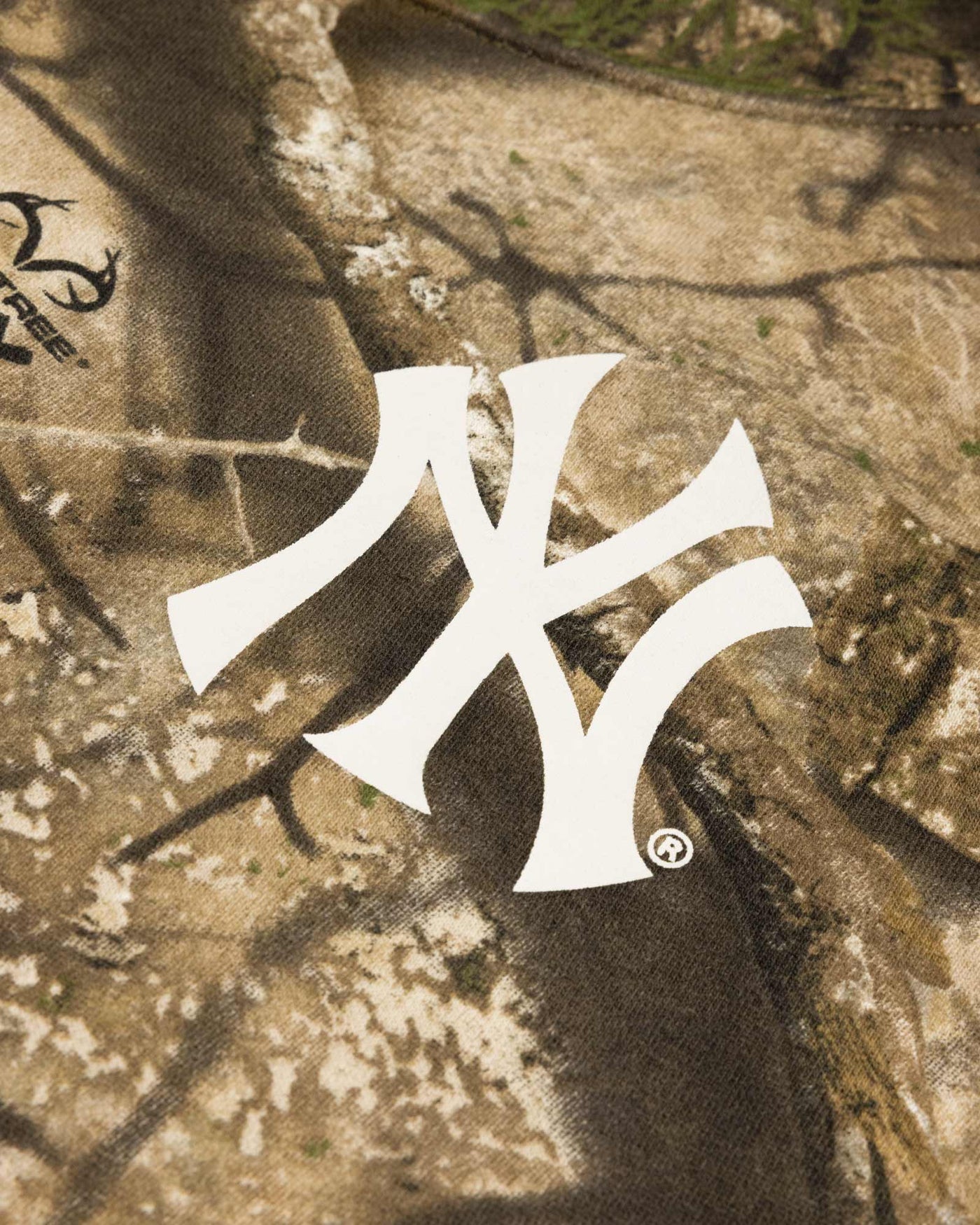 Realtree APX Hoodie - New York Yankees