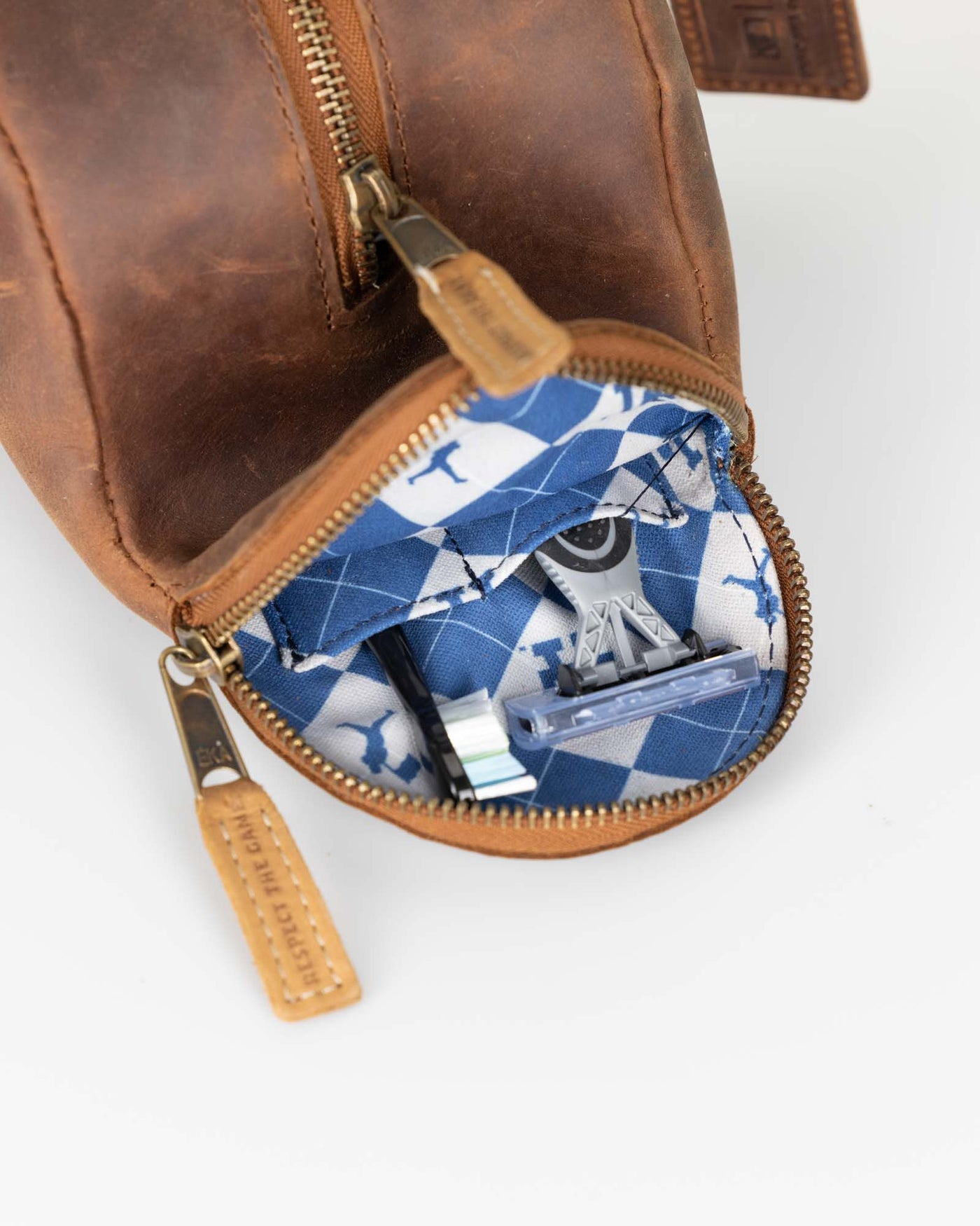 Glove Leather Toiletry Bat Bag - Los Angeles Dodgers - Baseballism Online